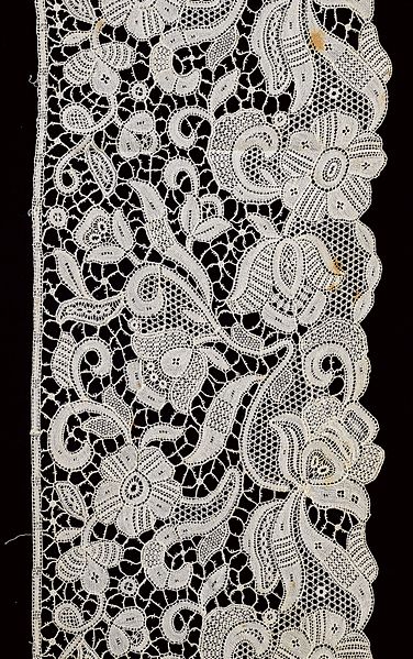 File:Border (ST375) - Lace-Machine Lace - MoMu Antwerp.jpg