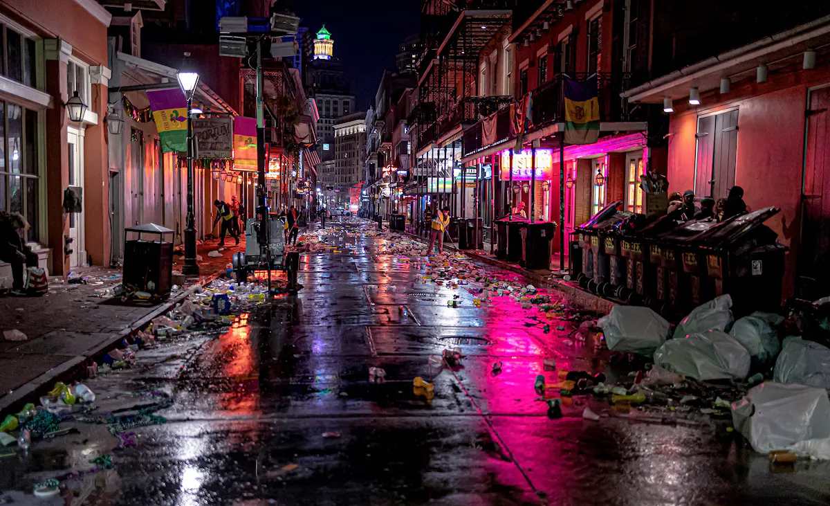 Trash piles up during Mardi Gras